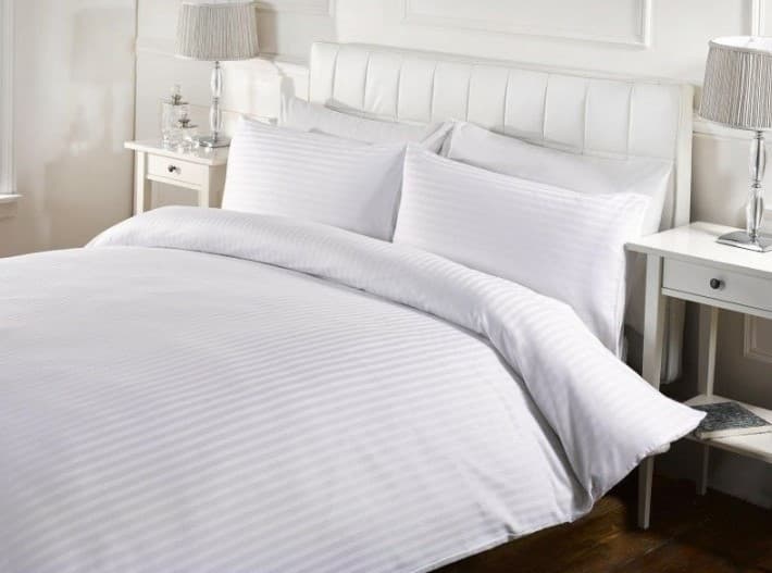 Lenjerie de pat Almir Pinky White Stripes 200x220