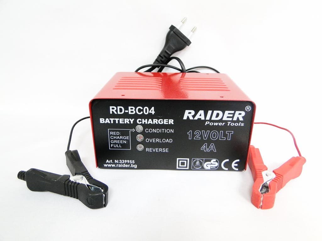 Incarcator baterii auto Raider RD-BC04