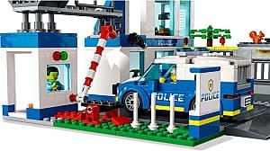 Конструктор LEGO City 60316 Constructor "Secția de poliție"