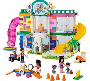 Конструктор LEGO Friends 41718 Центр дневного ухода за домашними животными