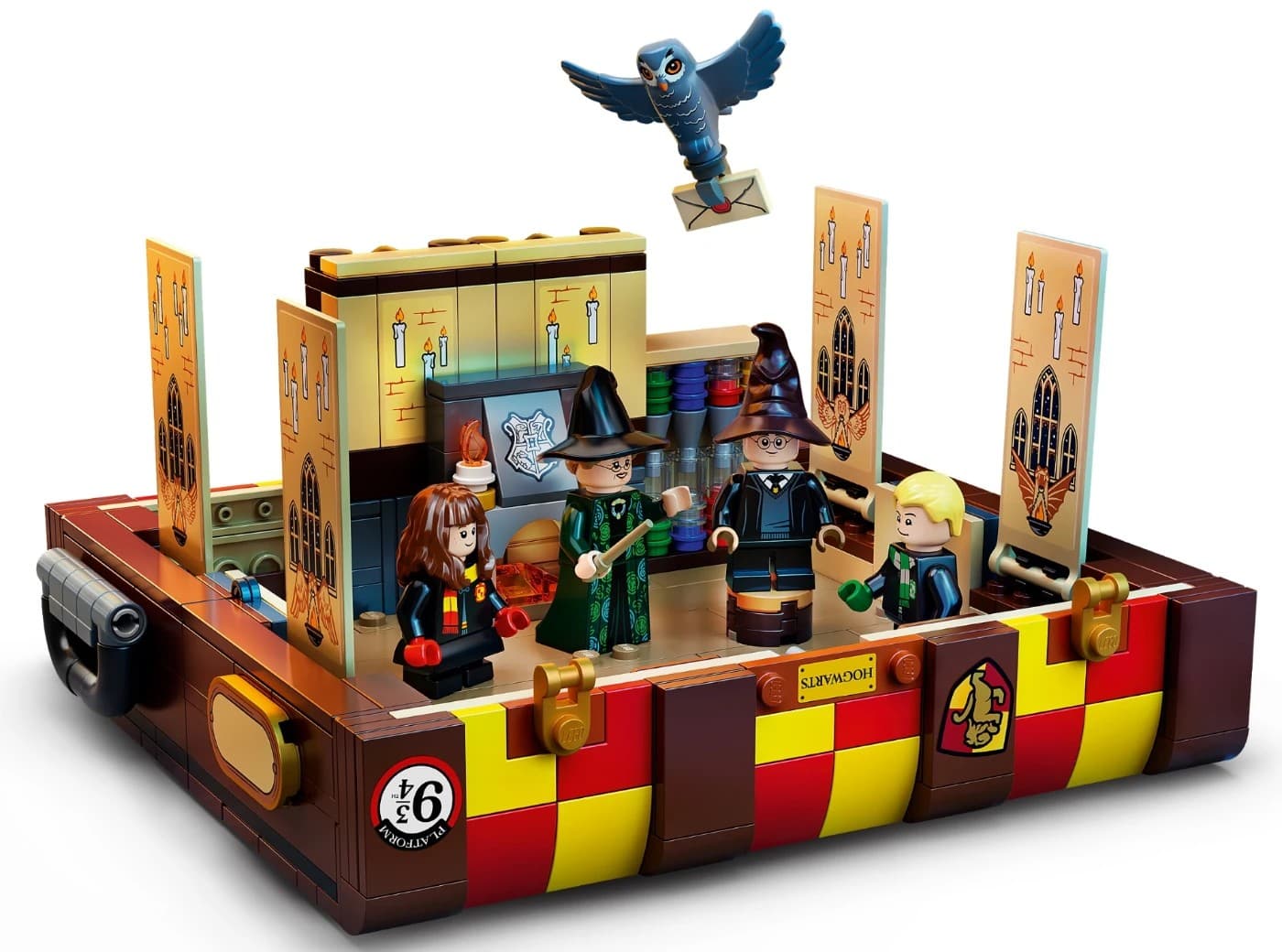 Constructor LEGO Harry Potter: Hogwards Magical Truck (76399)